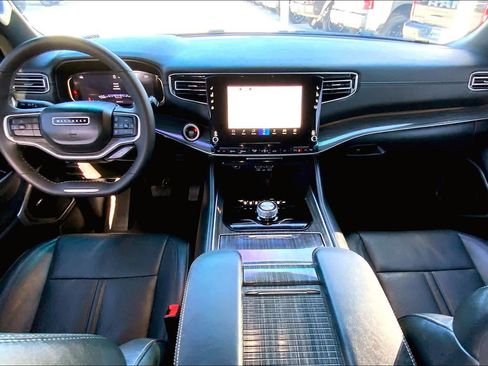 Used 2022 Jeep Wagoneer Series II image 12