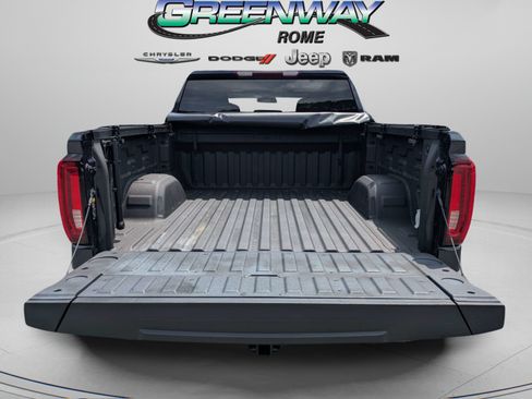 Used 2022 GMC Sierra 1500 SLT w/ SLT Convenience Package AWD/4WD image 9