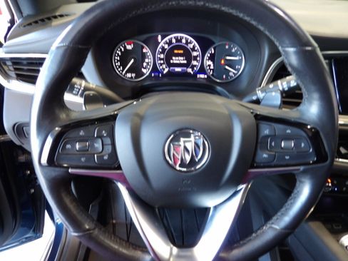 Used 2022 Buick Enclave Avenir w/ Avenir Technology Package AWD/4WD image 12
