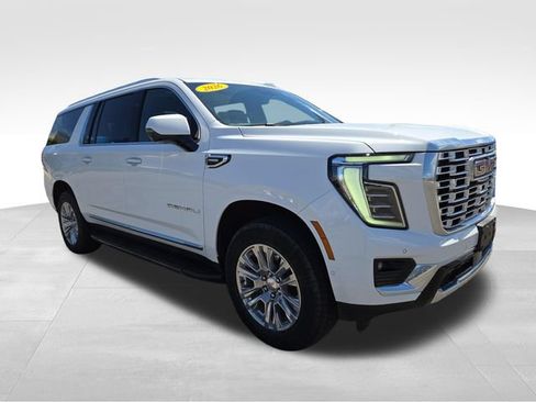 Used 2026 GMC Yukon XL Denali w/ Advanced Technology Package AWD/4WD image 1