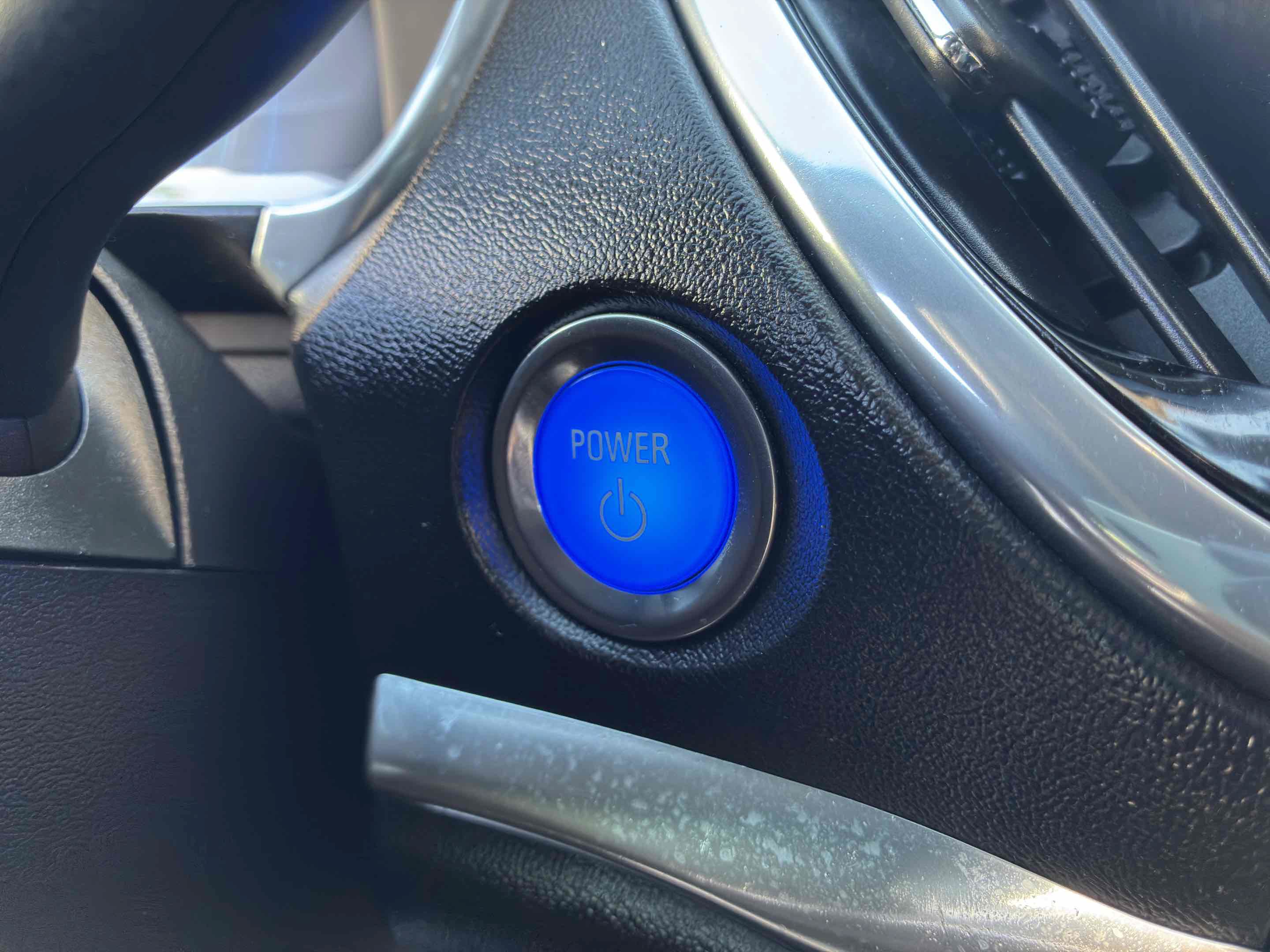 Used 2018 Chevrolet Volt Premier FWD image 36