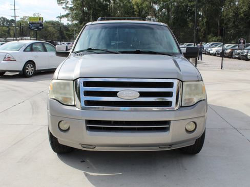 Used 2008 Ford Expedition XLT image 4