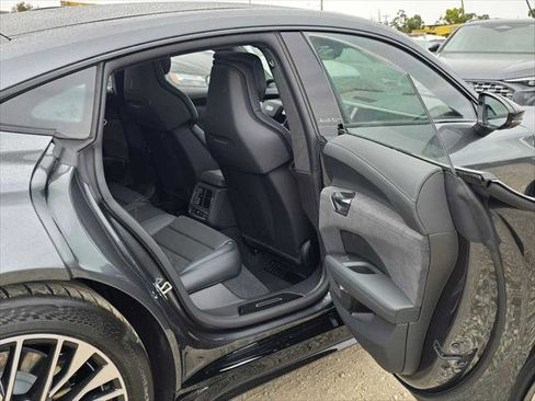 New 2026 Audi S e-tron GT Prestige image 14