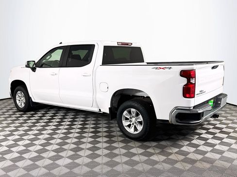 Used 2023 Chevrolet Silverado 1500 LT AWD/4WD image 6
