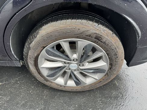 Used 2021 Buick Encore GX Select w/ Sport Touring Package AWD/4WD image 11