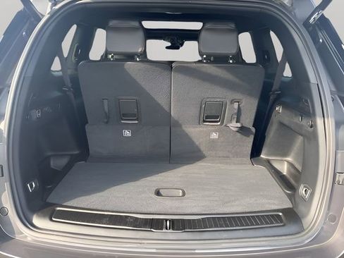 Used 2024 Jeep Grand Cherokee L Limited w/ Luxury Tech Group II image 37