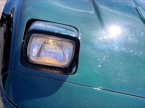 Used 1994 Chevrolet Corvette Coupe RWD image 19