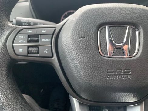 Used 2025 Honda CR-V LX image 5