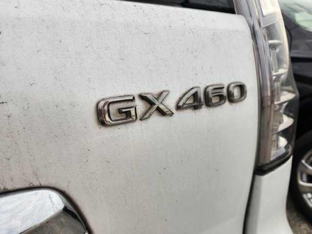 Used 2017 Lexus GX 460 Premium w/ Premium Package AWD/4WD image 7
