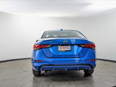 Used 2025 Nissan Sentra SV image 7