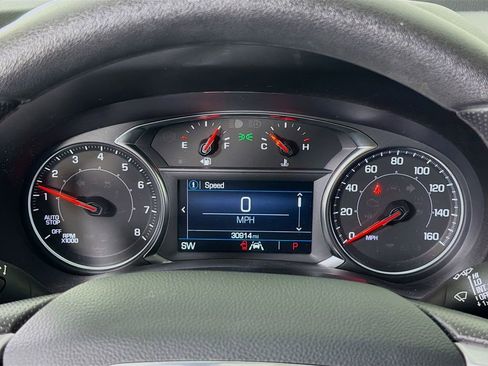 Used 2024 GMC Terrain SLE image 15