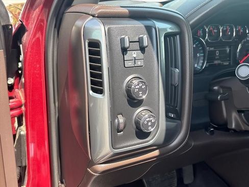 Used 2015 Chevrolet Silverado 1500 LTZ Z71 w/ LTZ Plus Package AWD/4WD image 8