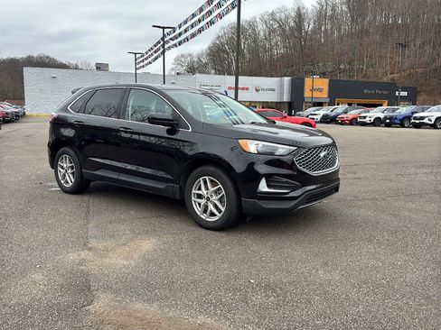 Used 2023 Ford Edge SEL AWD/4WD image 3