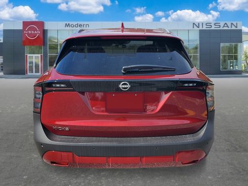 New 2026 Nissan Kicks SV w/ SV Premium Package FWD image 5