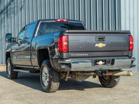 Used 2015 Chevrolet Silverado 2500 LT w/ LT Convenience Package image 4