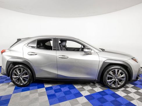 Used 2019 Lexus UX 200 F Sport w/ F Sport Premium Package FWD image 5