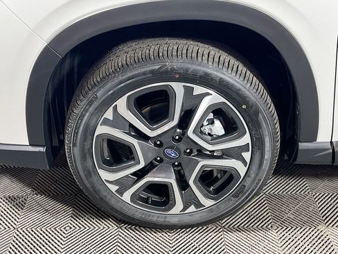 New 2026 Subaru Ascent Limited AWD/4WD image 22