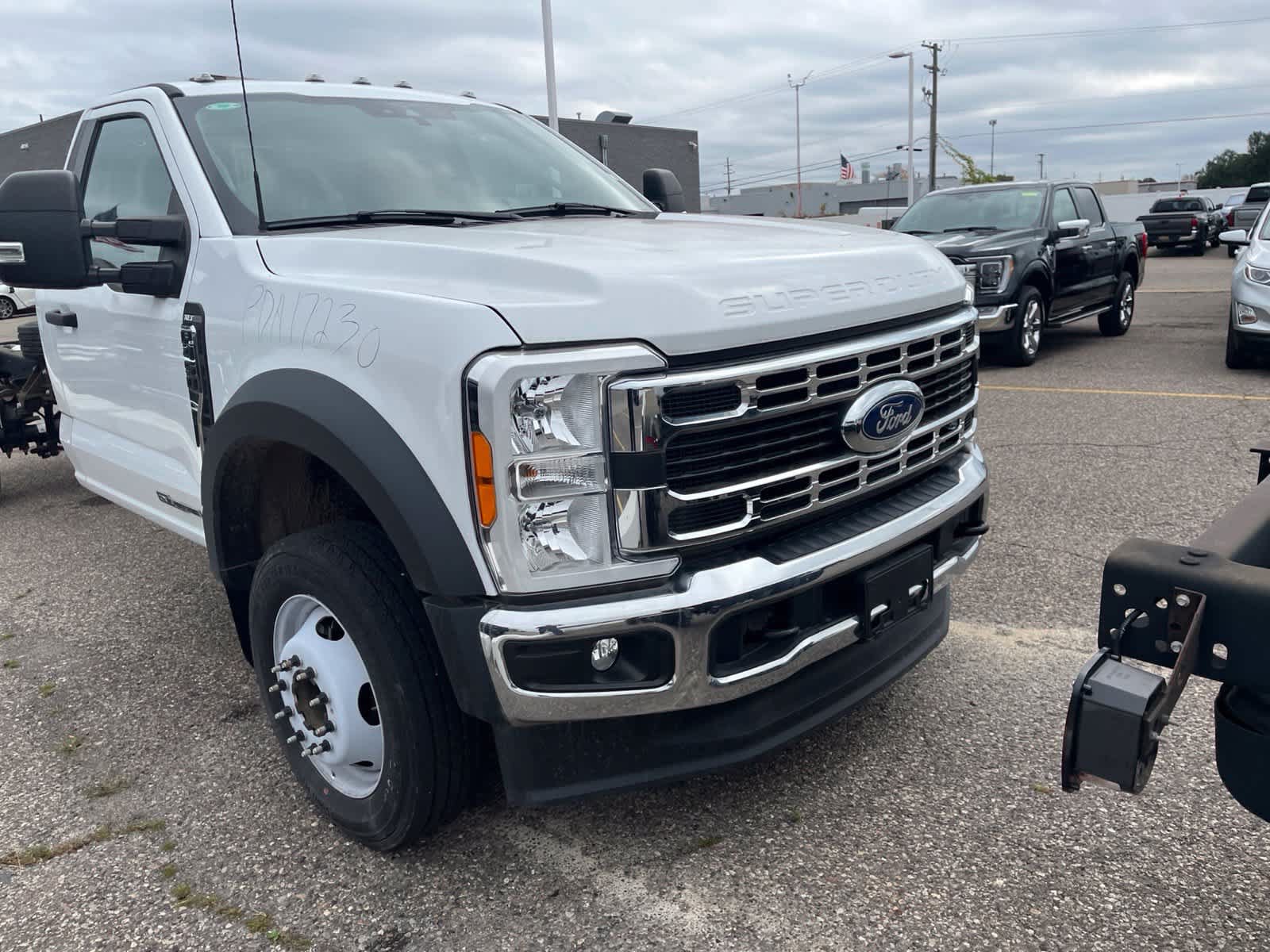 Used 2023 Ford F450 XLT w/ XLT Value Package RWD image 20