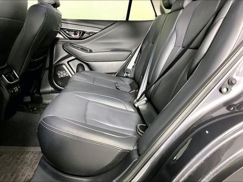 Used 2025 Subaru Outback Limited AWD/4WD image 3