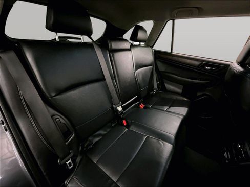 Used 2018 Subaru Outback 2.5i Limited image 27