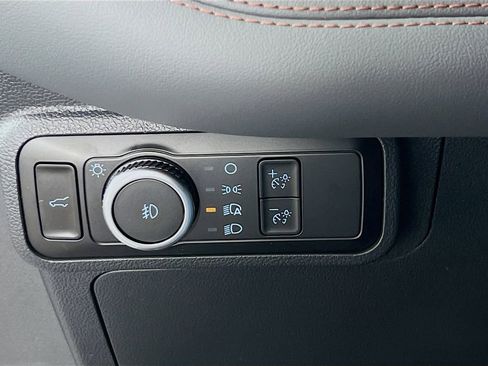 New 2026 Ford Explorer Active w/ Active Comfort Package image 20