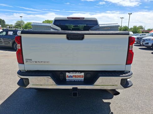Used 2021 Chevrolet Silverado 2500 W/T w/ WT Convenience Package AWD/4WD image 5