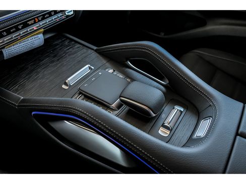 New 2026 Mercedes-Benz GLS 450 4MATIC image 17