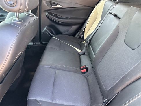 Used 2022 Buick Encore GX Select image 15