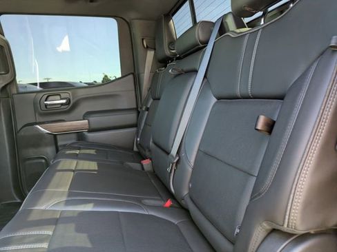 Used 2019 Chevrolet Silverado 1500 High Country w/ High Country Premium Package AWD/4WD image 14