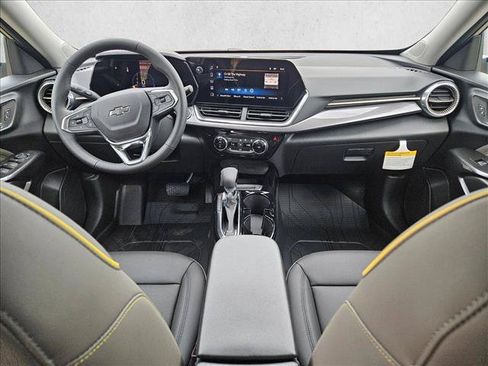 New 2026 Chevrolet Trax ACTIV w/ Sunroof Package FWD image 14