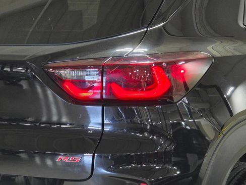 Used 2024 Chevrolet TrailBlazer RS FWD image 12