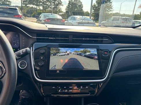 Used 2023 Chevrolet Bolt EUV LT FWD image 16