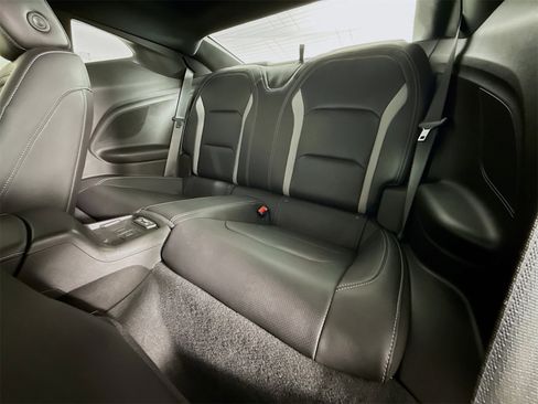 Used 2021 Chevrolet Camaro LT image 24
