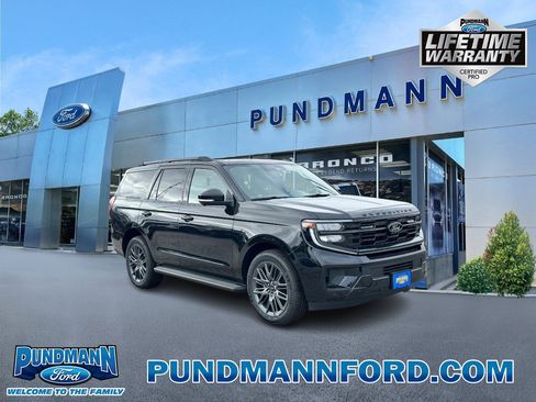 New 2026 Ford Expedition Platinum AWD/4WD image 1