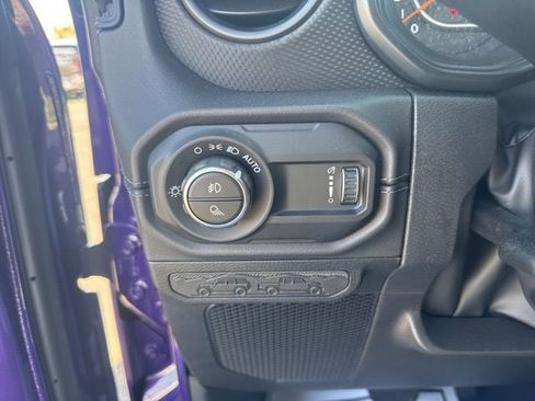 New 2026 Jeep Gladiator Mojave w/ Steel Bumper Group image 21