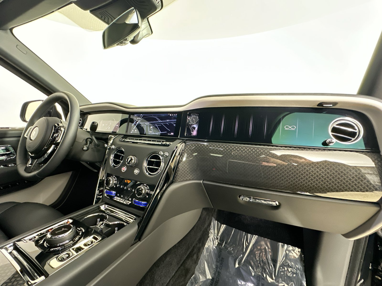Used 2026 Rolls-Royce Cullinan Black Badge AWD/4WD image 49