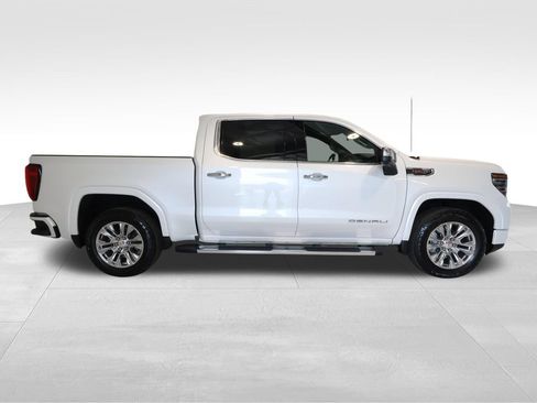 Certified 2025 GMC Sierra 1500 Denali AWD/4WD image 5