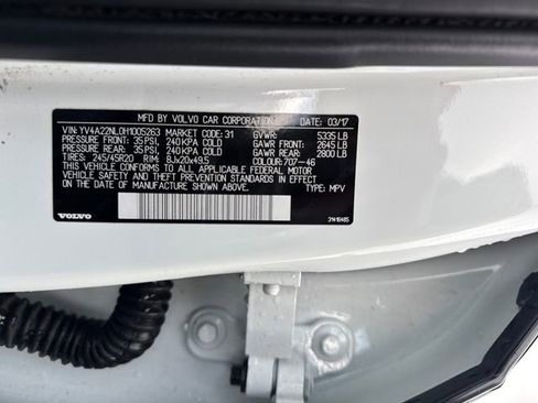 Used 2017 Volvo V90 T6 Cross Country image 15