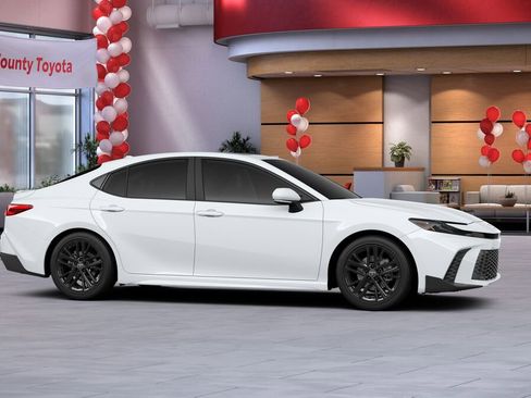 New 2026 Toyota Camry SE image 13