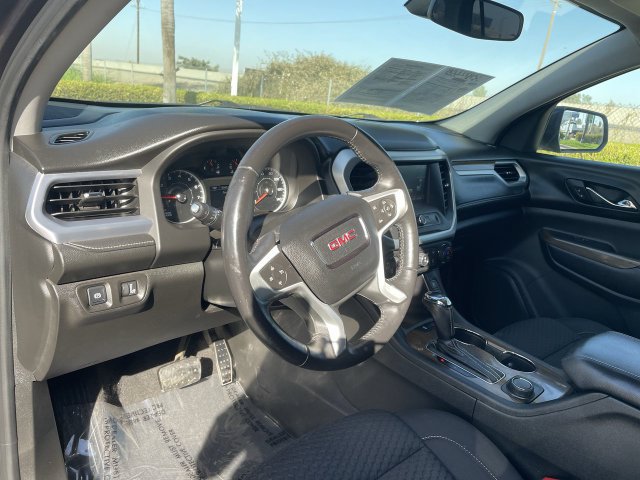 Used 2017 GMC Acadia SLE FWD image 10