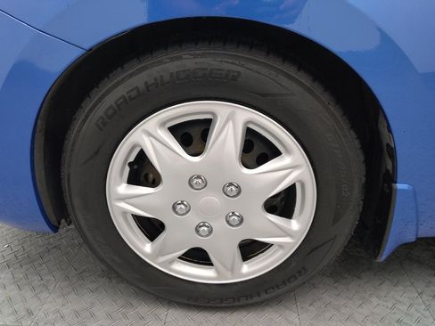 Used 2020 Nissan Versa S FWD image 31