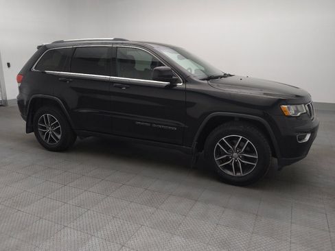 Used 2018 Jeep Grand Cherokee Laredo image 11