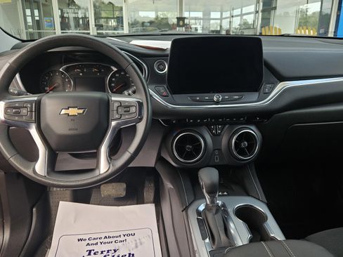 Used 2023 Chevrolet Blazer LT w/ Convenience Package image 11