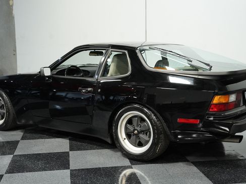 Used 1986 Porsche 944 Turbo image 7
