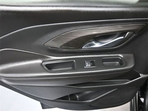 Used 2022 GMC Terrain SLE w/ Driver Convenience Package image 19