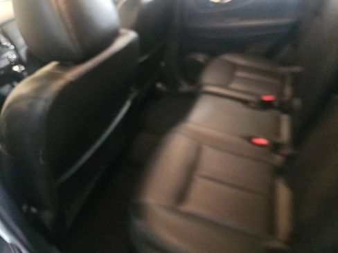 Used 2020 Nissan Rogue SL w/ Premium Package AWD/4WD image 12