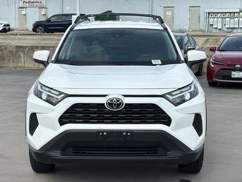 Used 2023 Toyota RAV4 XLE image 8