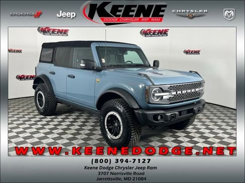 Used 2023 Ford Bronco Badlands w/ Sasquatch Package AWD/4WD image 1