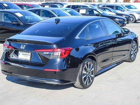 Certified 2024 Honda Civic EX image 9