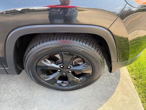 Used 2016 Jeep Cherokee Latitude w/ Comfort/Convenience Group image 13